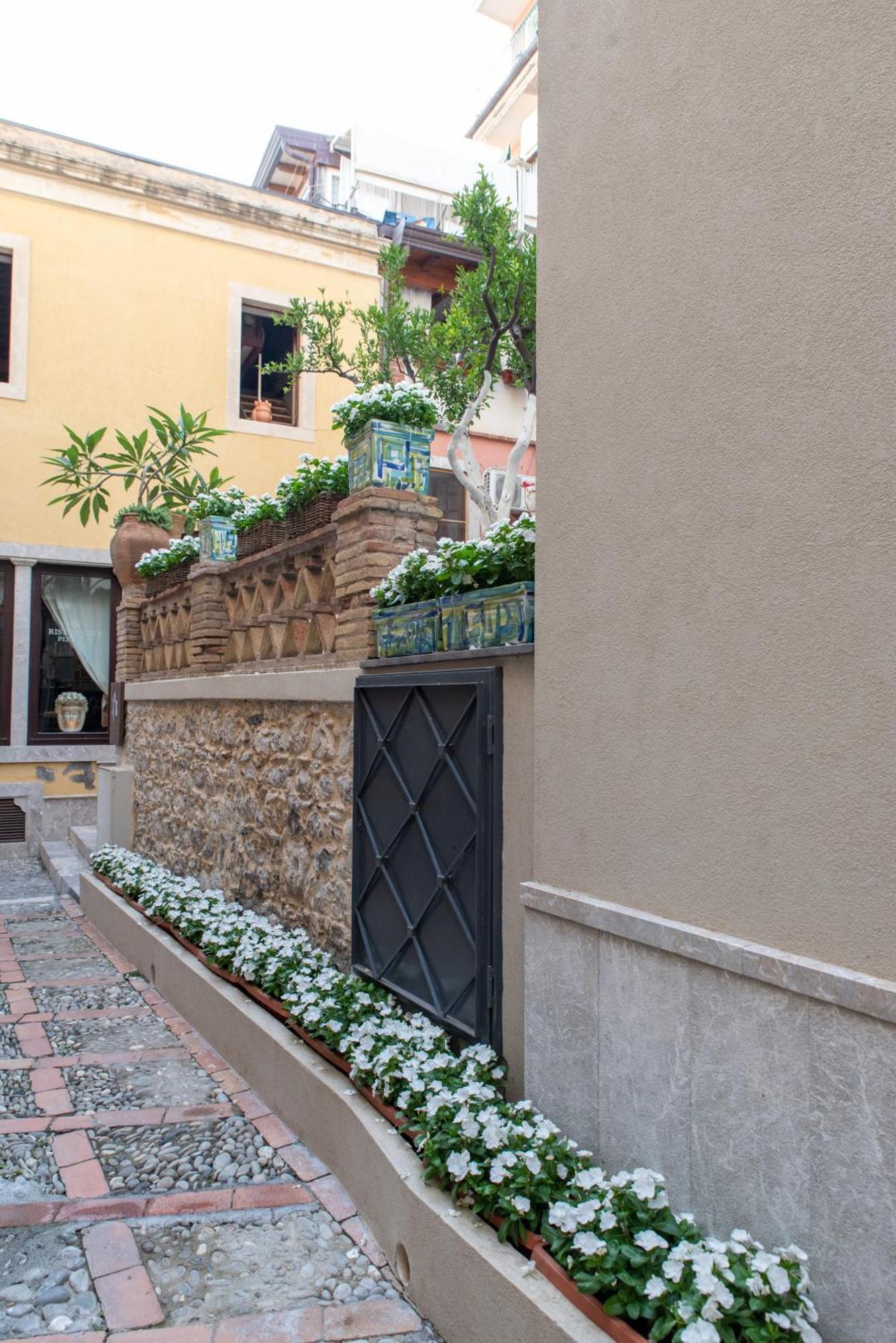 Villa D'Orville luxury suites Taormine Extérieur photo
